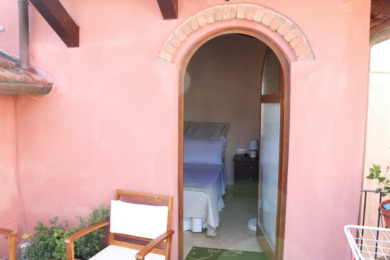 Casa Vacanze Elena Rometta Exterior foto